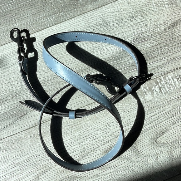 Coach Wicker Barrel Bag - Picture 16 of 16